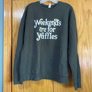 Women’s large sweatshirt